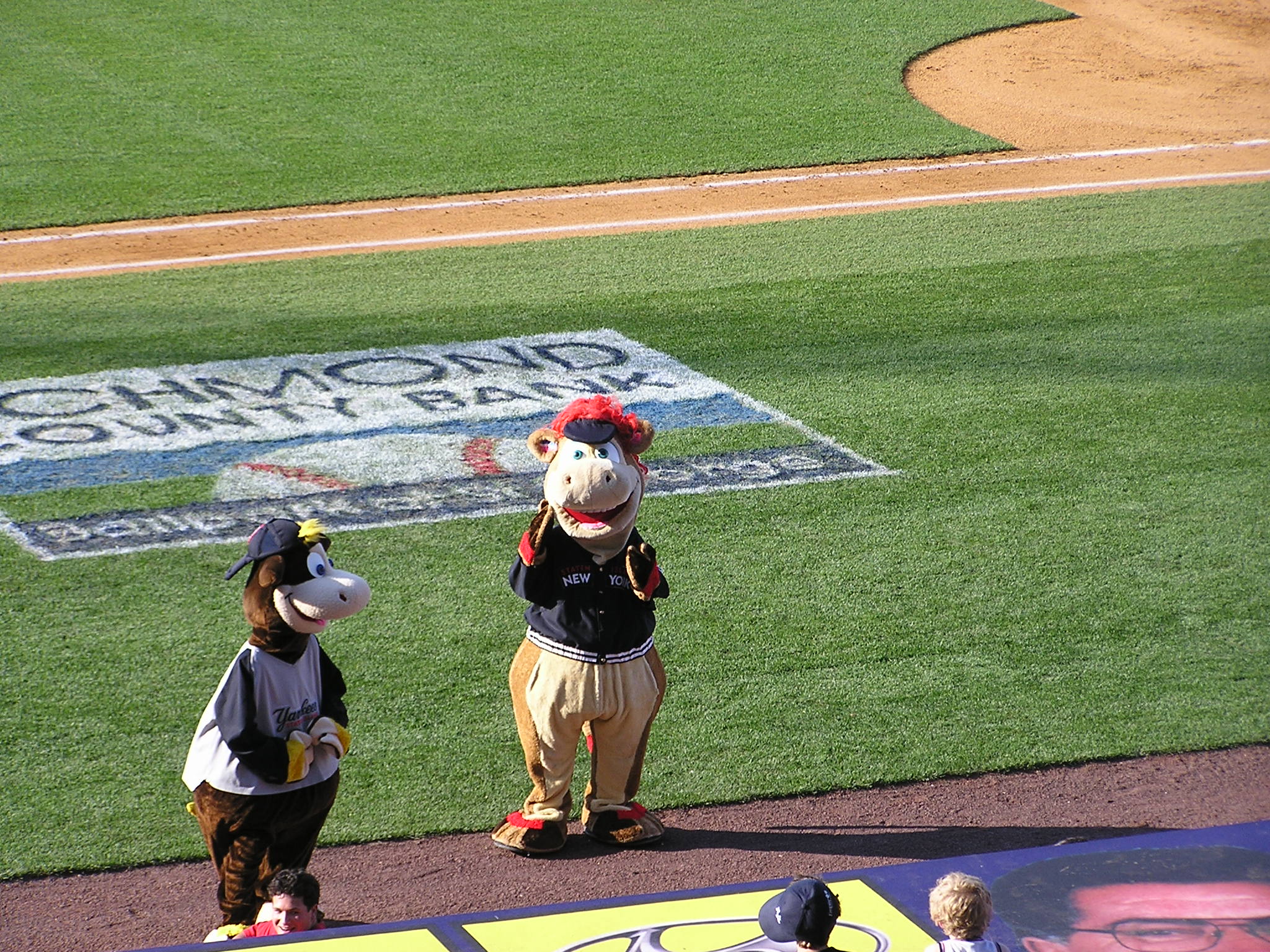 Mascots @ Richmond County Ballpark @ St. George